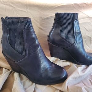 Frye Carrie Scrunch Wedge Booties Black